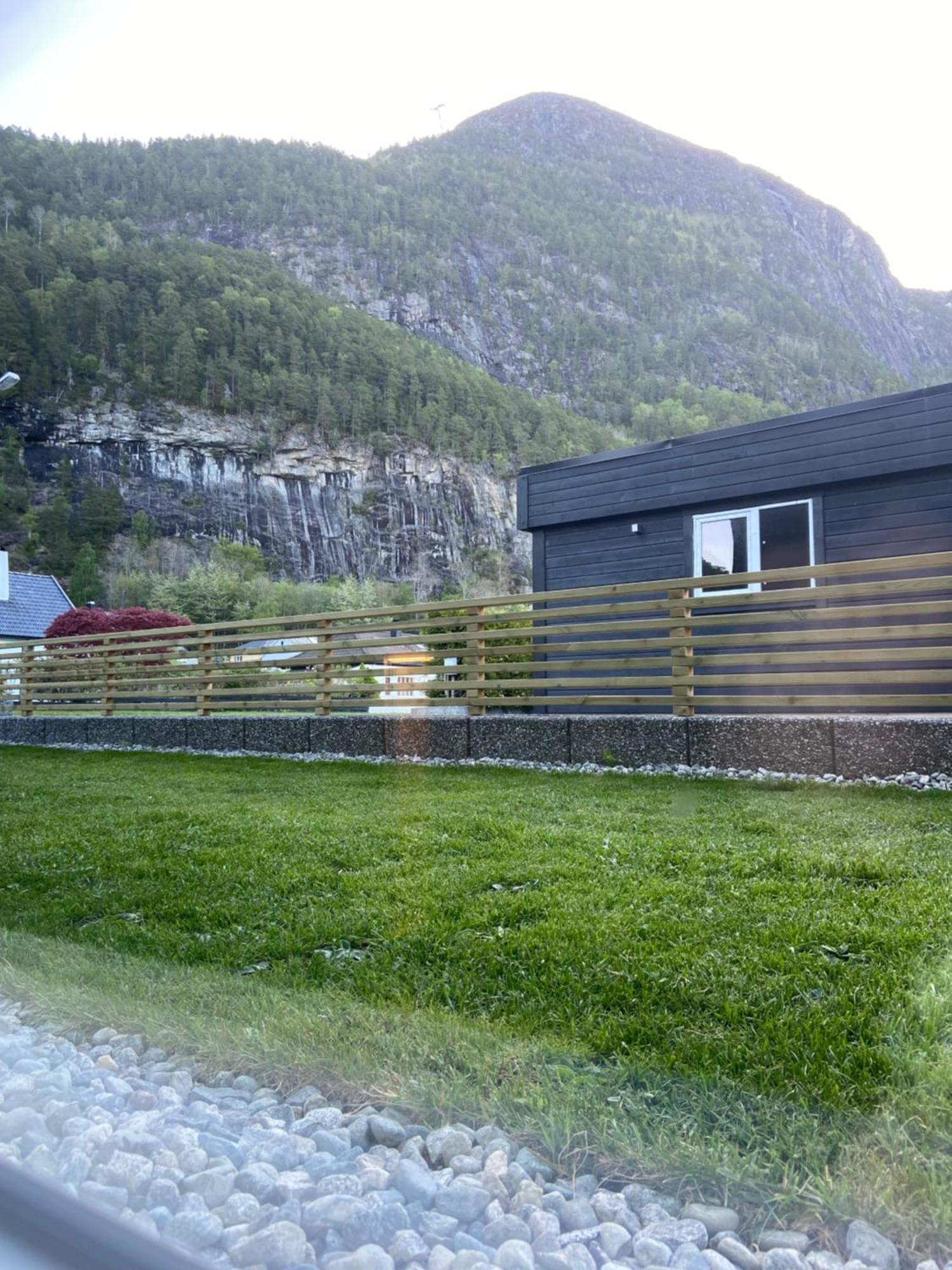Andalsnes Underground Flat Apartment Exterior photo
